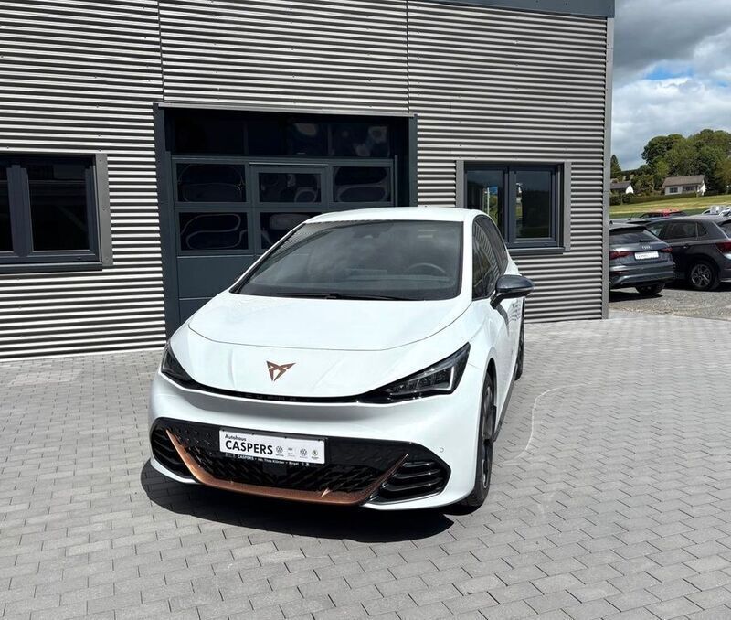 Gebraucht Cupra Born 169 kW (231 PS) 2025 Weiß Kleinwagen
