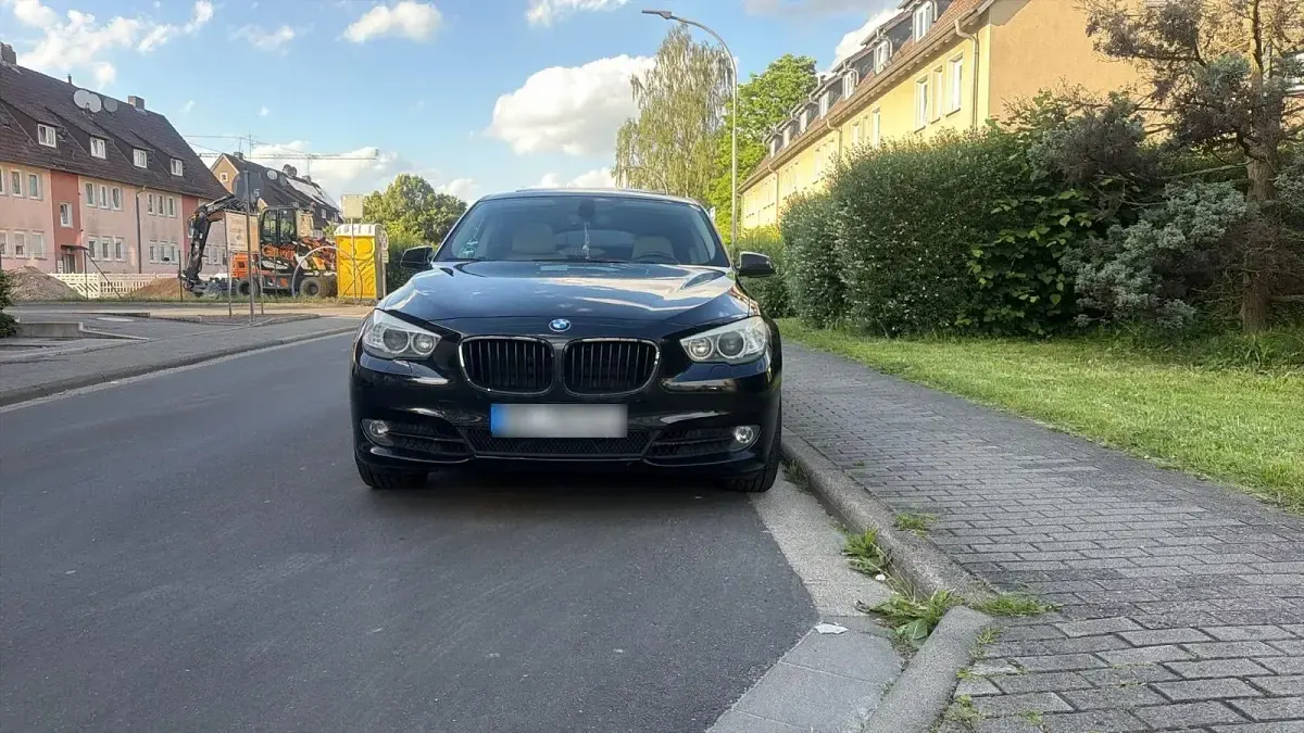 Gebraucht BMW 530 245 PS (180 kW) 2010 Schwarz Limousine