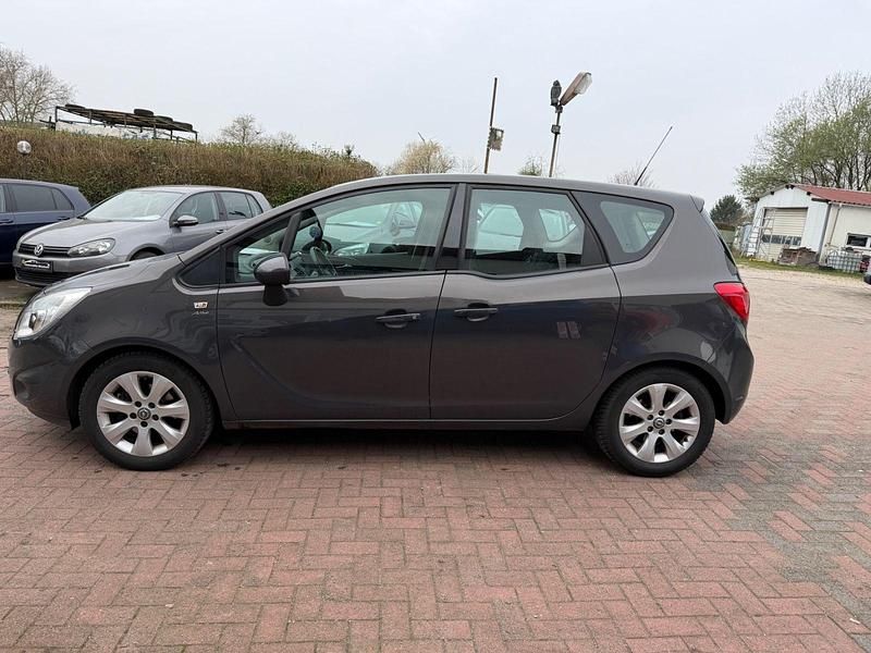 Usata Opel Meriva Active 101 CV (74 kW) 2013 Grigio Monovolume