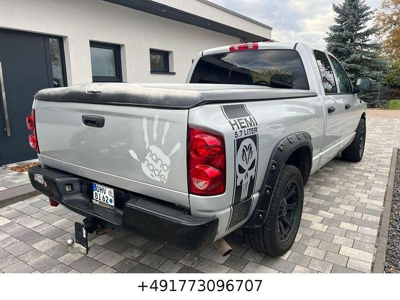 Gebraucht Dodge Ram 345 PS (253 kW) 2008 Silber Pickup
