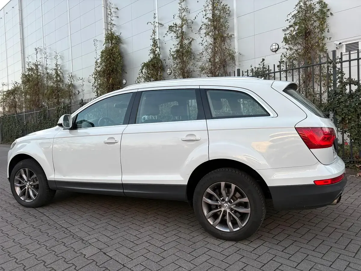 Gebraucht Audi Q7 Design 245 PS (180 kW) 2014 Gletscherweiß metallic SUV