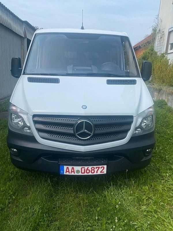 Weiß Gebraucht 2015 Mercedes 316 Van | 13.150 € (Superpreis) - Bild 1/4