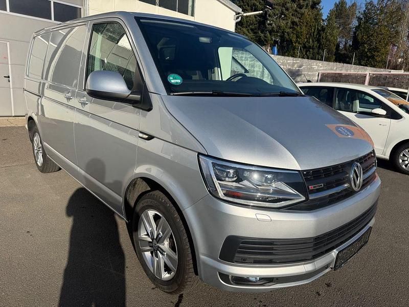 Gebraucht VW Transporter 179 PS (131 kW) 2015 Silber Van