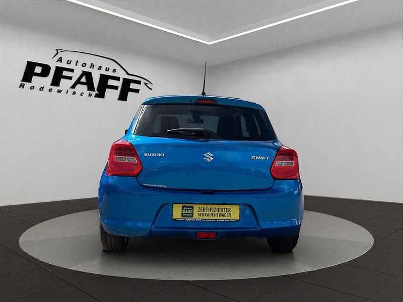 Gebraucht Suzuki Swift Comfort+ 111 PS (81 kW) 2019 Hellblau Kleinwagen