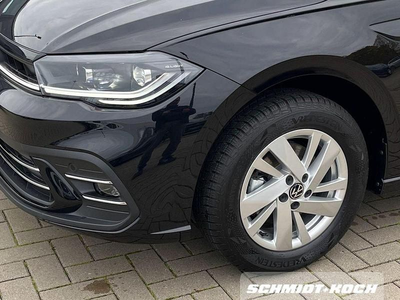 Gebraucht VW Polo Style 116 PS (85 kW) 2025 Deep black perleffekt (schwarz) Limousine