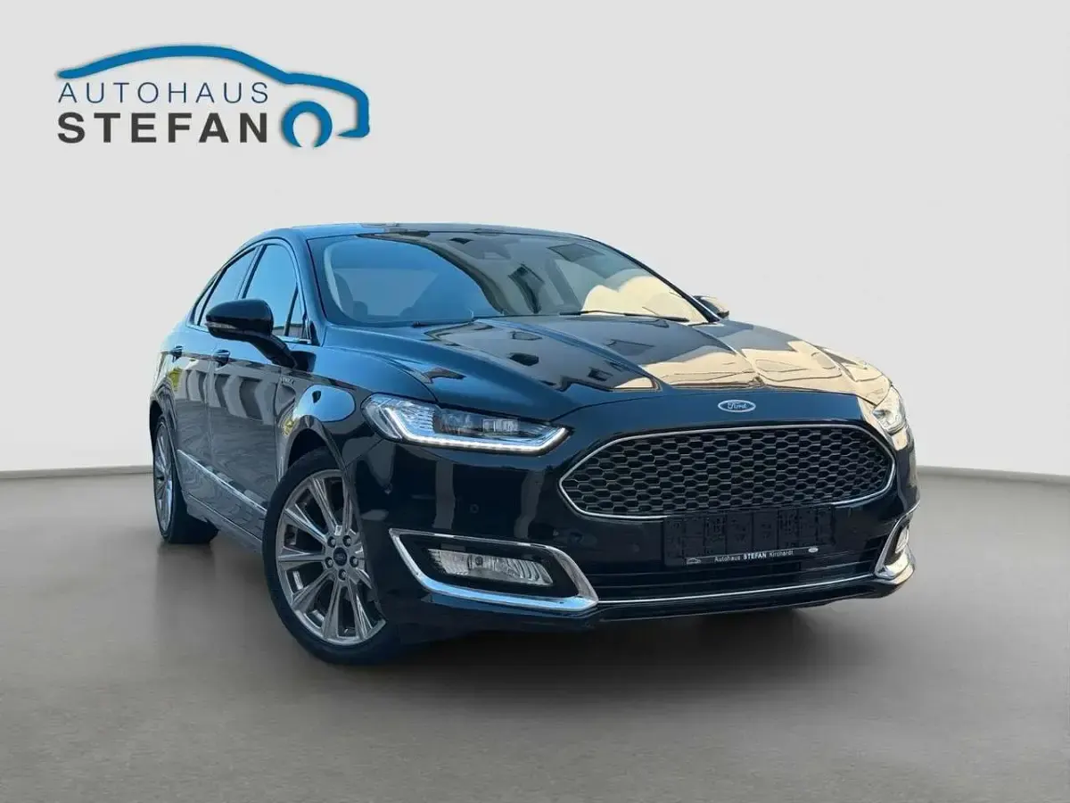 Gebraucht Ford Mondeo Vignale 239 PS (175 kW) 2019 Schwarz Limousine