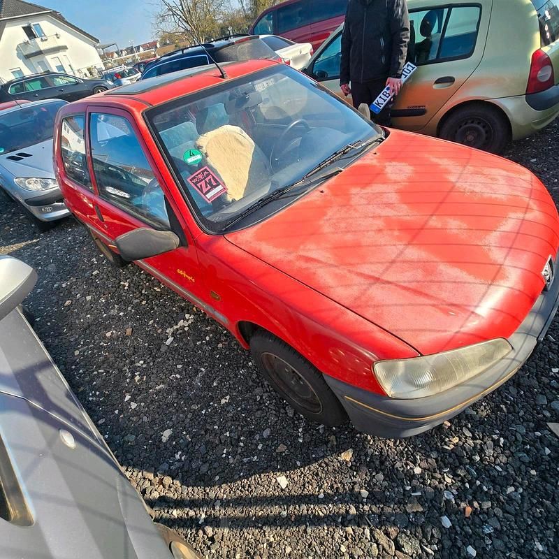Gebraucht Peugeot 106 45 PS (33 kW) 1996 Rot Kleinwagen