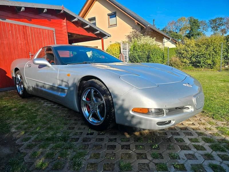 Second-hand Corvette C5 344 CP (253 kW) 2003 Argintiu Coupe