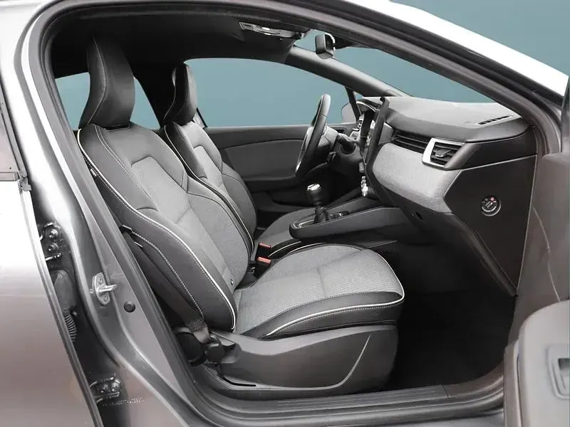 Gebraucht Renault Clio Techno 90 PS (66 kW) 2025 Grau Kleinwagen