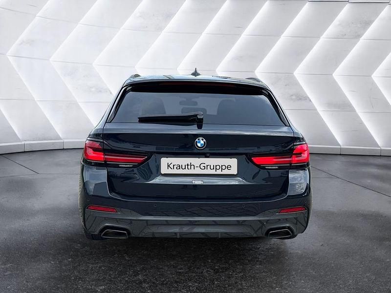 Gebraucht BMW 520 Performance 190 PS (139 kW) 2023 Schwarz Limousine