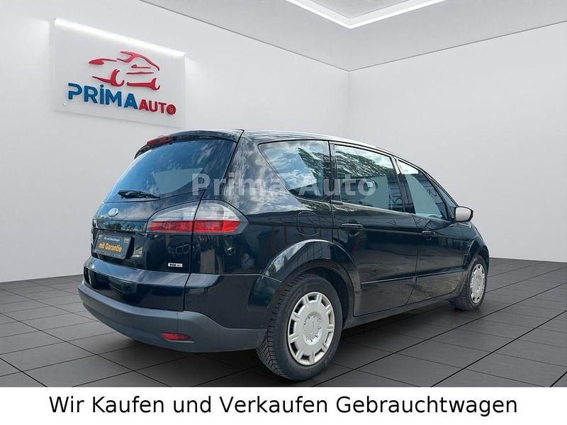 Używany Ford S-MAX Titanium 140 KM (102 kW) 2007 Czarny Minivan