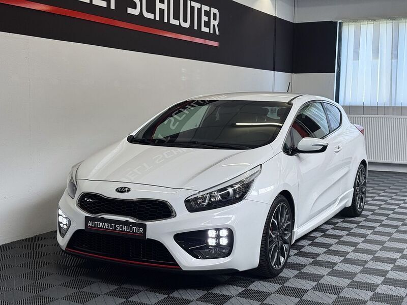 Weiß Gebraucht 2014 Kia Ceed GT GT-Challenge Limousine | 12.490 € (Fairer Preis) - Bild 1/4