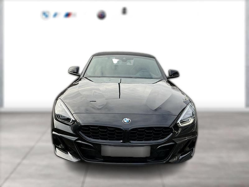 Gebraucht BMW Z4 Efficient Dynamics 340 PS (250 kW) 2025 Schwarz metallic Cabrio
