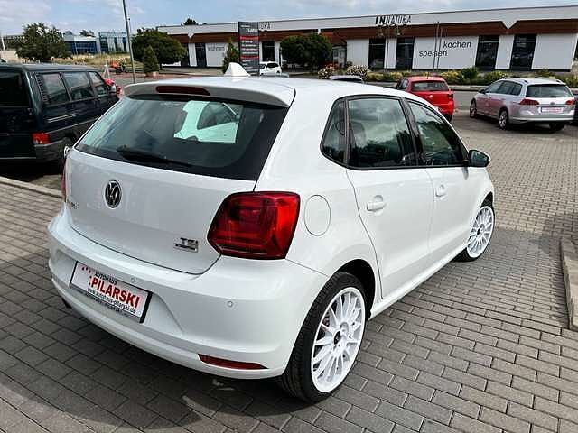 Gebraucht VW Polo Comfortline 90 PS (66 kW) 2015 Weiß Kleinwagen
