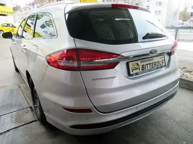 Gebraucht Ford Mondeo Business Edition 150 PS (110 kW) 2020 Silber Limousine