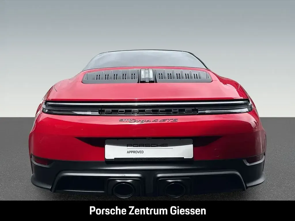 Gebraucht Porsche 992 541 PS (397 kW) 2025 Rot Coupé