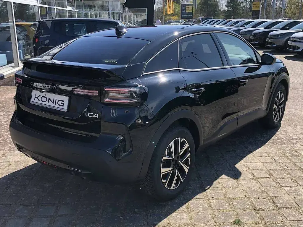 Gebraucht Citroën C4 136 PS (100 kW) 2026 Schwarz SUV