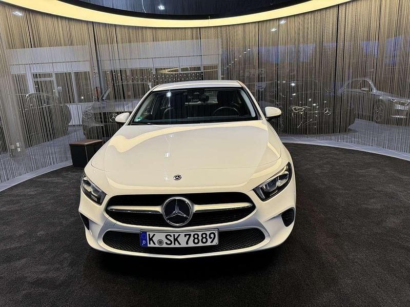 Gebraucht Mercedes A220 190 PS (139 kW) 2019 Weiß Kleinwagen