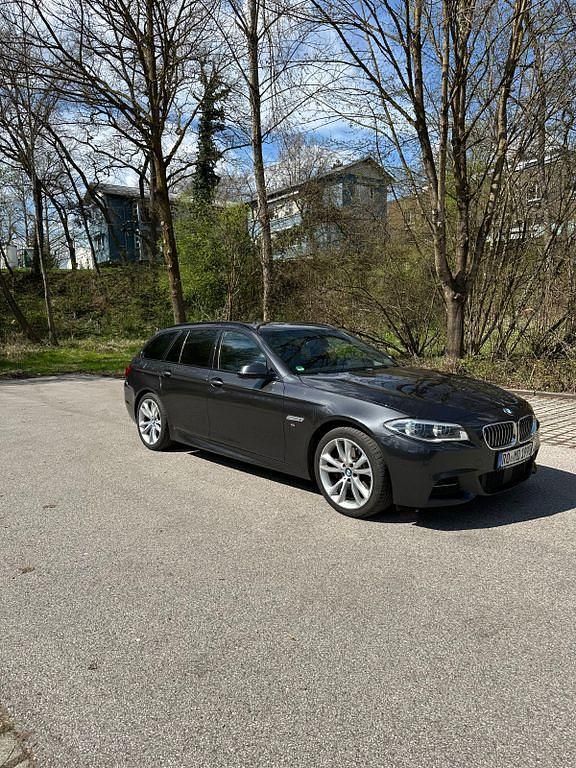 Gebraucht 2014 BMW 530 Sport Line Kombi | 14.350 € (Fairer Preis) - Bild 1/4