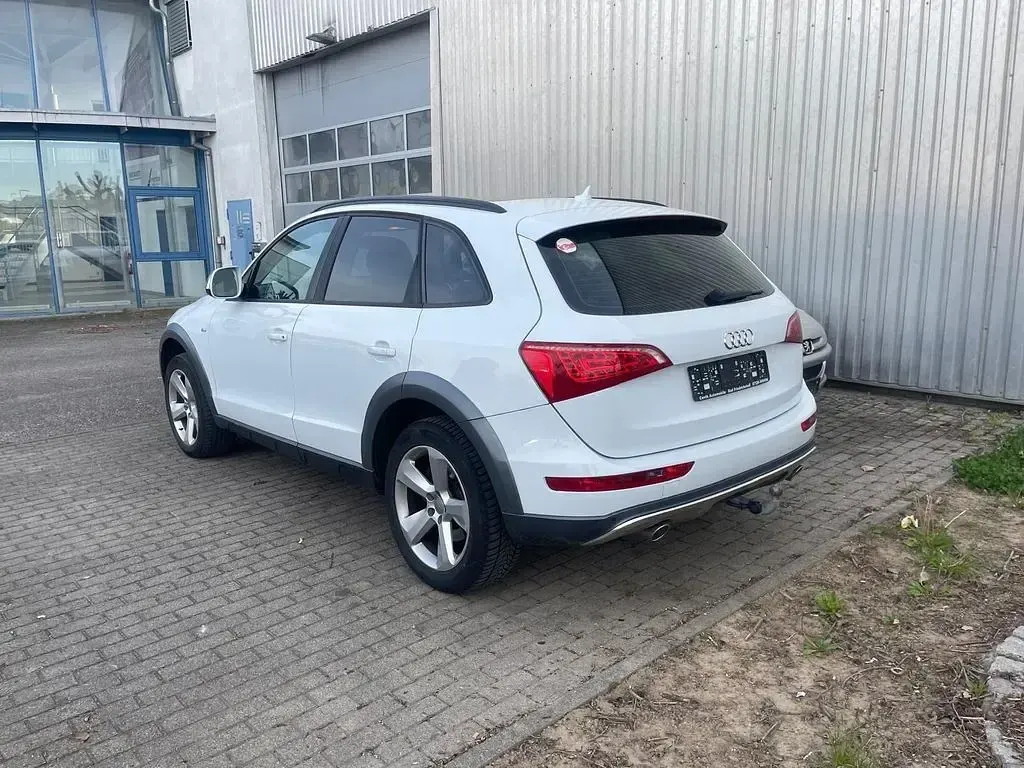 Gebraucht Audi Q5 Design 239 PS (175 kW) 2011 Gletscherweiss SUV