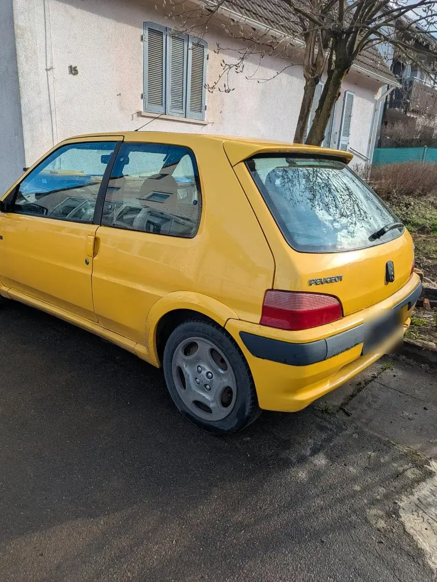 Gebraucht Peugeot 106 60 PS (44 kW) 2000 Gelb Kleinwagen