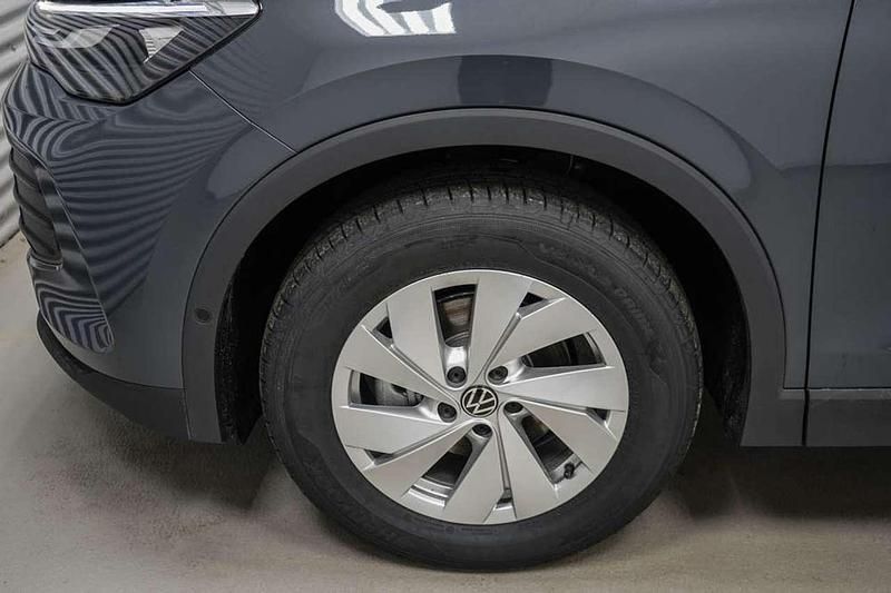 Neu VW Tiguan Basis 131 PS (96 kW) 2026 Delfingrau SUV