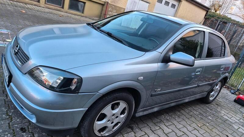 Grau Gebraucht 2003 Opel Astra Kleinwagen | 1.999 € (Fairer Preis) - Bild 1/4