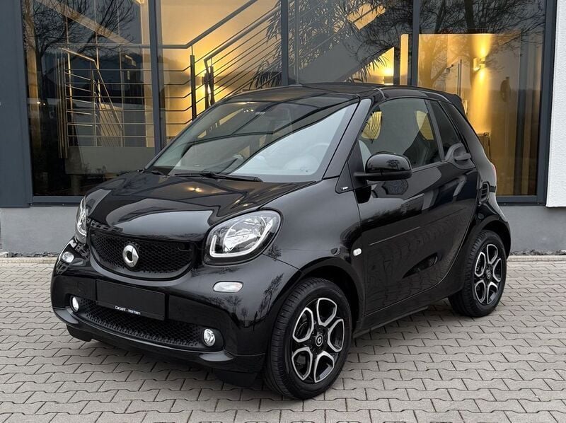 Schwarz Gebraucht 2016 Smart ForTwo Cabrio Prime Cabrio | 14.500 € (Fairer Preis) - Bild 1/4