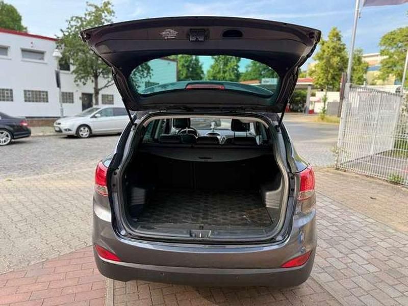 Gebraucht Hyundai Tucson 135 PS (99 kW) 2011 Grau SUV