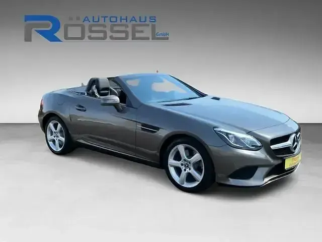 Gebraucht Mercedes SLC200 184 PS (135 kW) 2019 Indiumgrau Cabrio