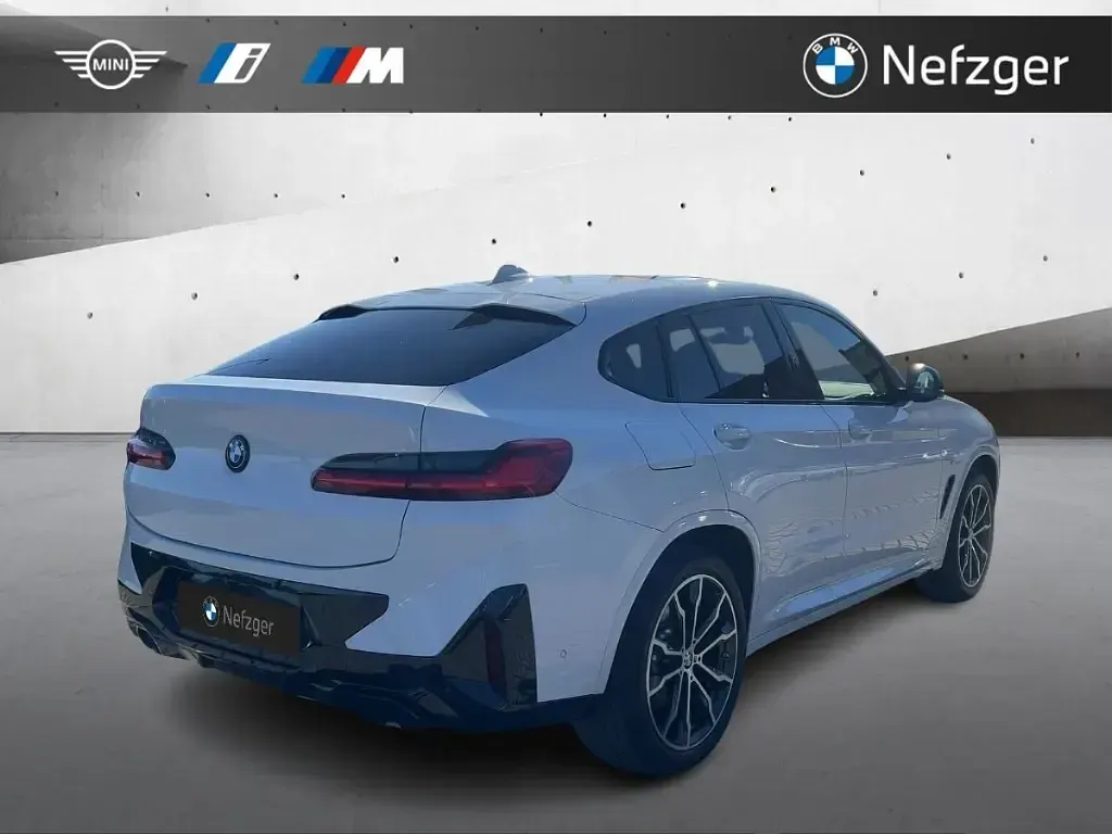 Gebraucht BMW X4 Performance 334 PS (245 kW) 2024 Alpinweiss iii SUV