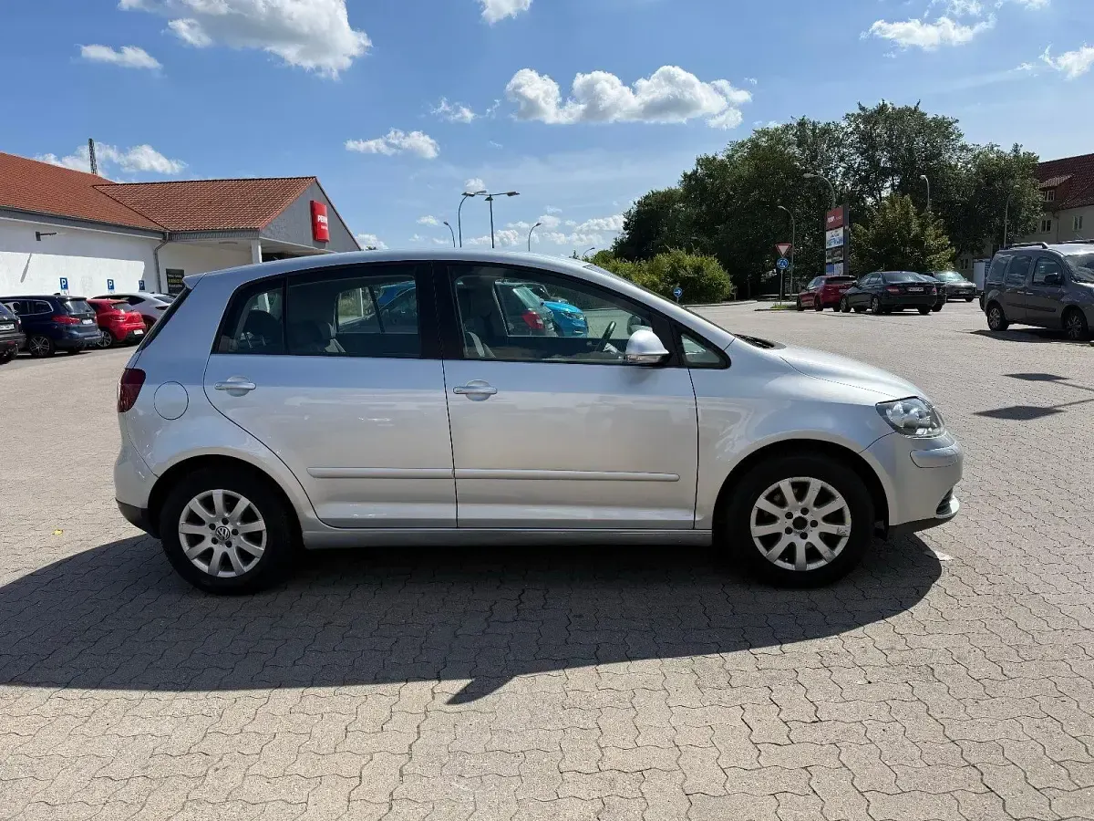 Gebraucht VW Golf Plus Cross Comfortline 75 PS (55 kW) 2005 Silber Limousine