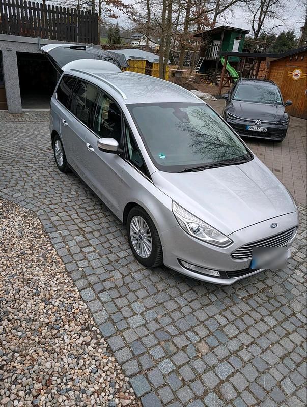 Gebraucht Ford Galaxy 150 PS (110 kW) 2016 Silber Van / Kleinbus