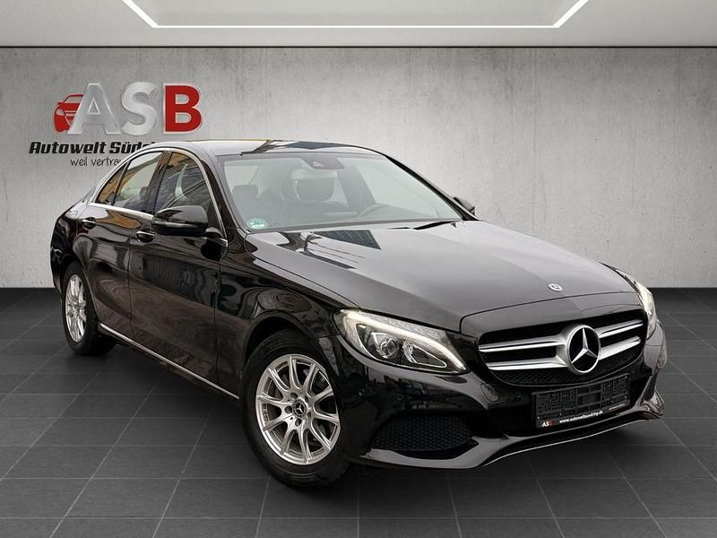 Gebraucht Mercedes C180 Avantgarde 156 PS (114 kW) 2018 Schwarz Limousine