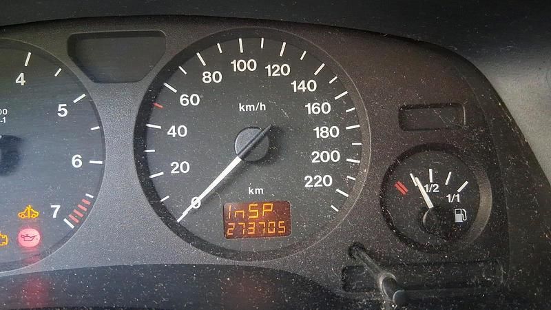 Silber Gebraucht 2001 Opel Zafira Van / Kleinbus | 1.300 € (Fairer Preis) - Bild 1/4