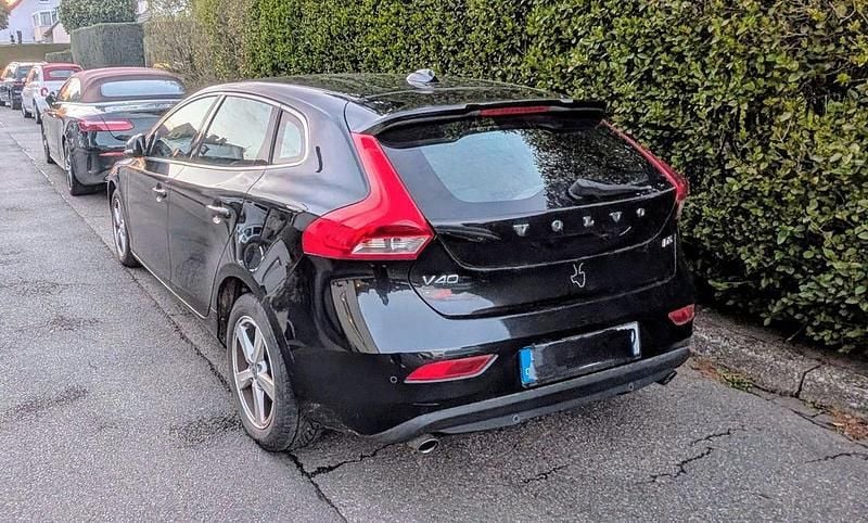 Gebraucht Volvo V40 150 PS (110 kW) 2013 Schwarz Limousine