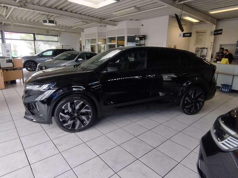 Gebraucht Renault Rafale Esprit Alpine 131 PS (96 kW) 2024 Black pearl schwarz metallic SUV