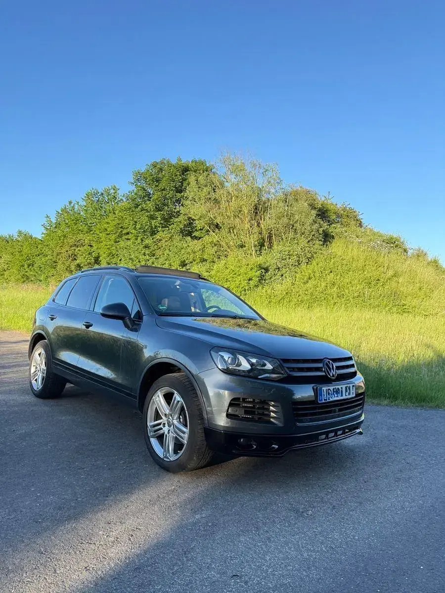 Gebraucht VW Touareg 245 PS (180 kW) 2011 Grau SUV