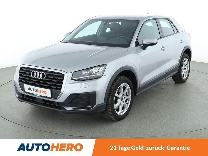 Grau Gebraucht 2018 Audi Q2 Comfort SUV | 18.670 € (Guter Preis) - Bild 1/3