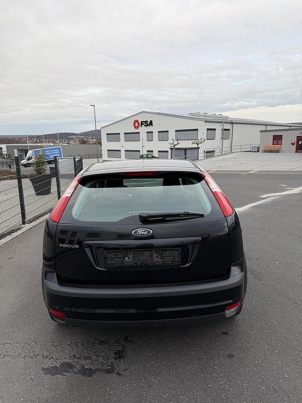 Usata Ford Focus 116 CV (85 kW) 2006 Nero Station wagon