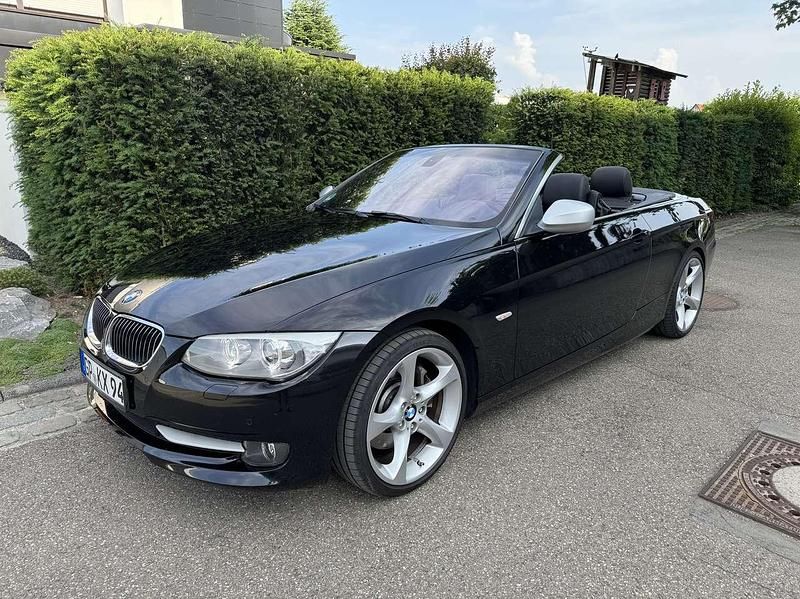 Gebraucht BMW 335 Cabriolet 306 PS (225 kW) 2012 Schwarz Cabrio