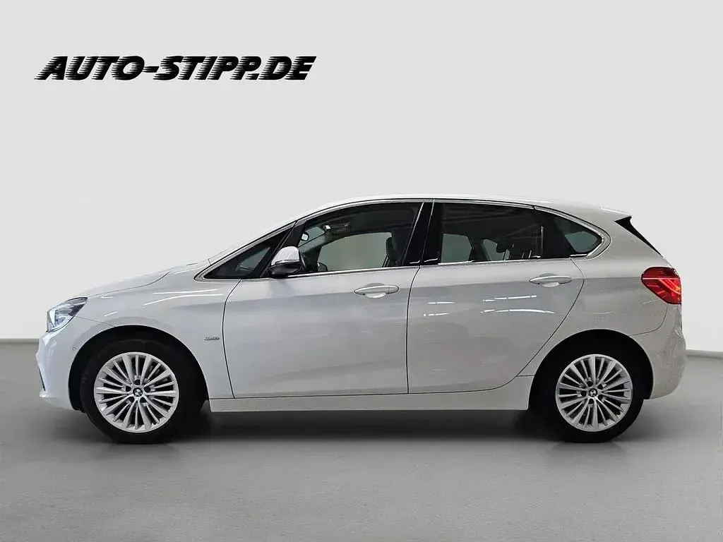 Gebraucht BMW 220 Active Tourer Luxury Line 192 PS (141 kW) 2016 Alpinweiss iii Van / Kleinbus