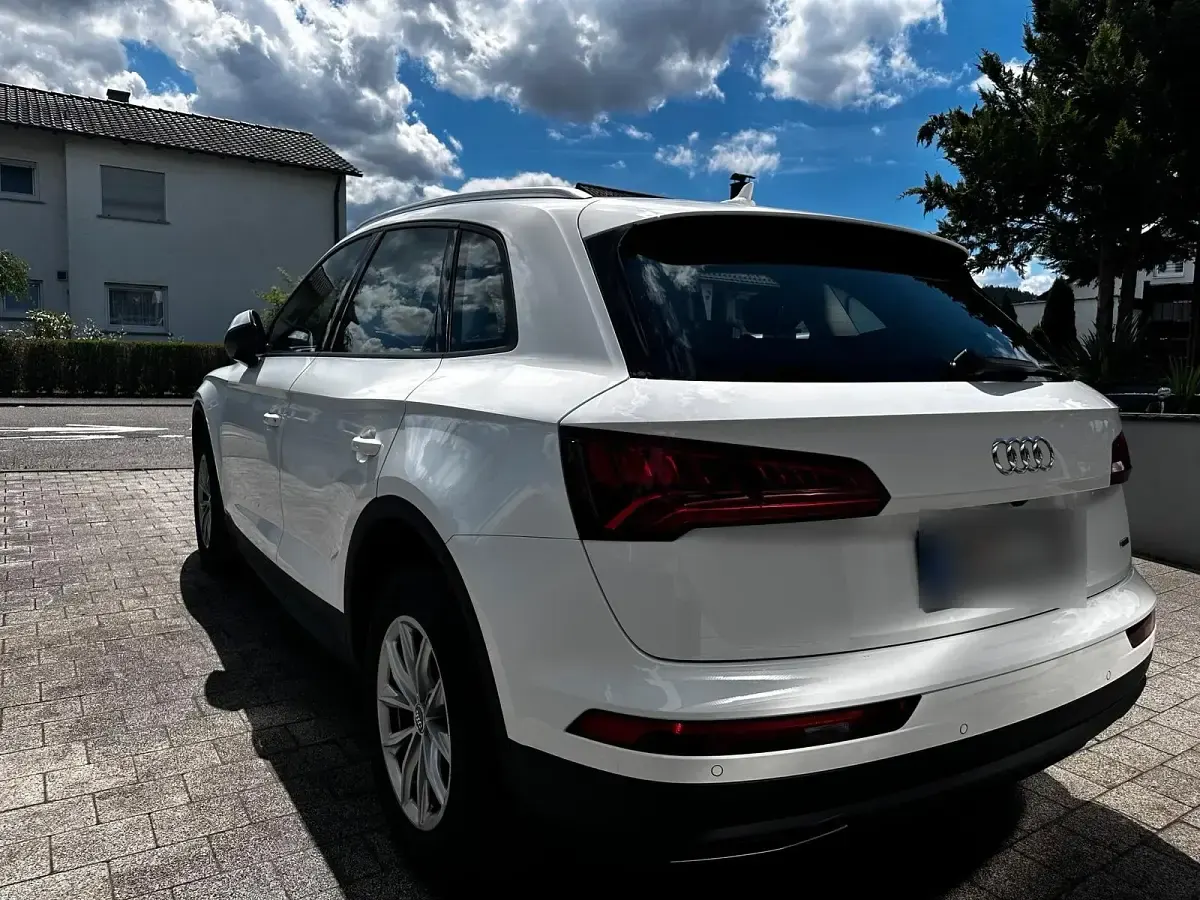 Second-hand Audi Q5 190 CP (139 kW) 2019 Alb SUV