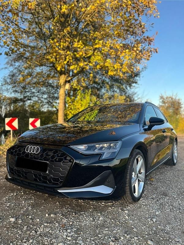Gebraucht Audi A3 Advanced Plus 150 PS (110 kW) 2024 Schwarz Limousine