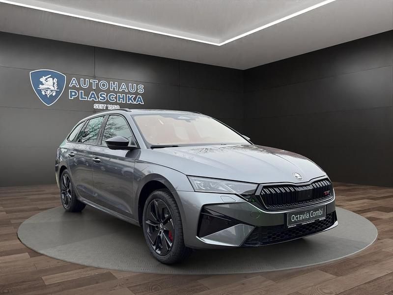 Neu Skoda Octavia RS 265 PS (194 kW) 2025 Graphitegrau metallic Kombi