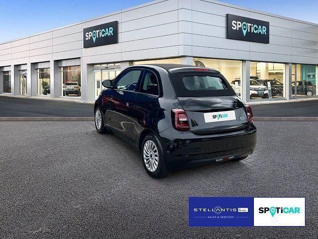 Gebraucht Fiat 500e 86 kW (118 PS) 2023 Schwarz Kleinwagen