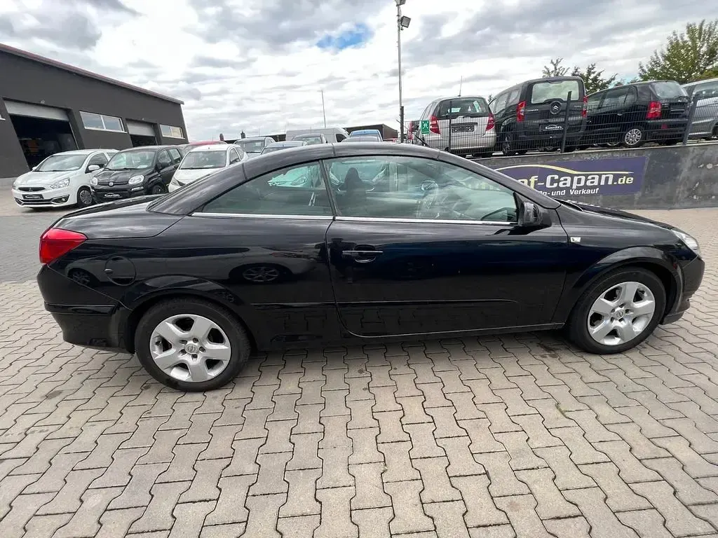 Gebraucht Opel Astra Edition 116 PS (85 kW) 2008 Schwarz Cabrio
