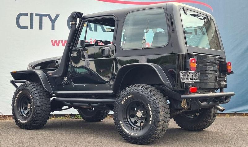 Gebraucht Jeep Wrangler 184 PS (135 kW) 1995 Schwarz SUV