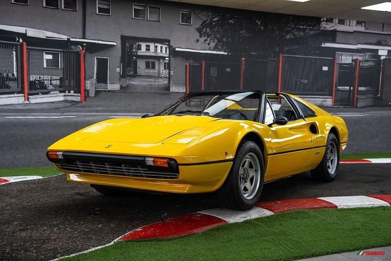 Gelb Gebraucht 1981 Ferrari 308 Cabrio | 139.999 € - Bild 1/4