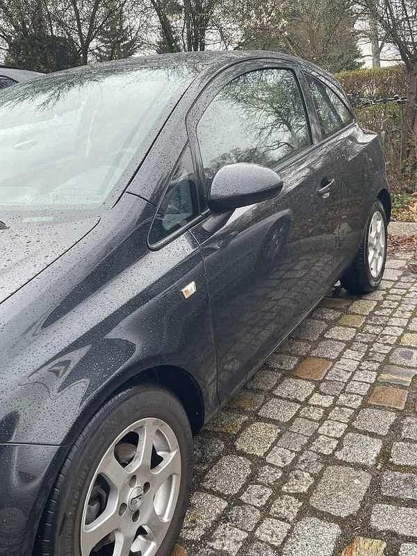 Gebraucht Opel Corsa Elegance 69 PS (50 kW) 2012 Schwarz Kleinwagen